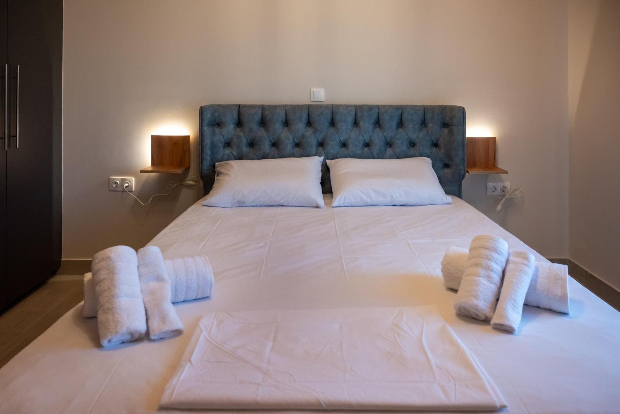 Paradise Apartments Artemida Екстериор снимка