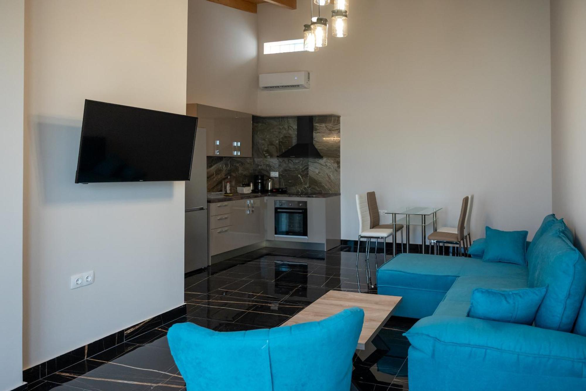 Paradise Apartments Artemida Екстериор снимка