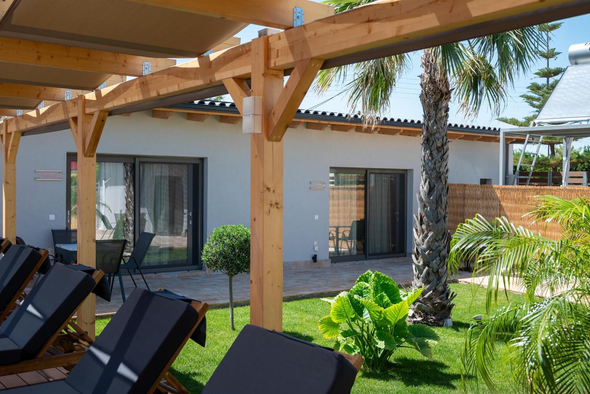 Paradise Apartments Artemida Екстериор снимка