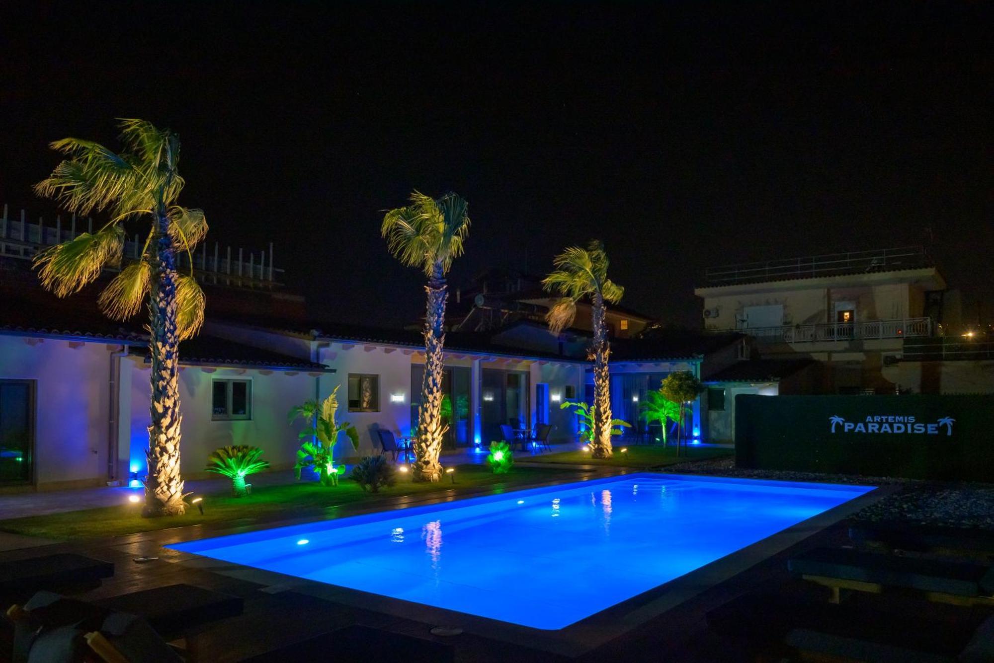 Paradise Apartments Artemida Екстериор снимка