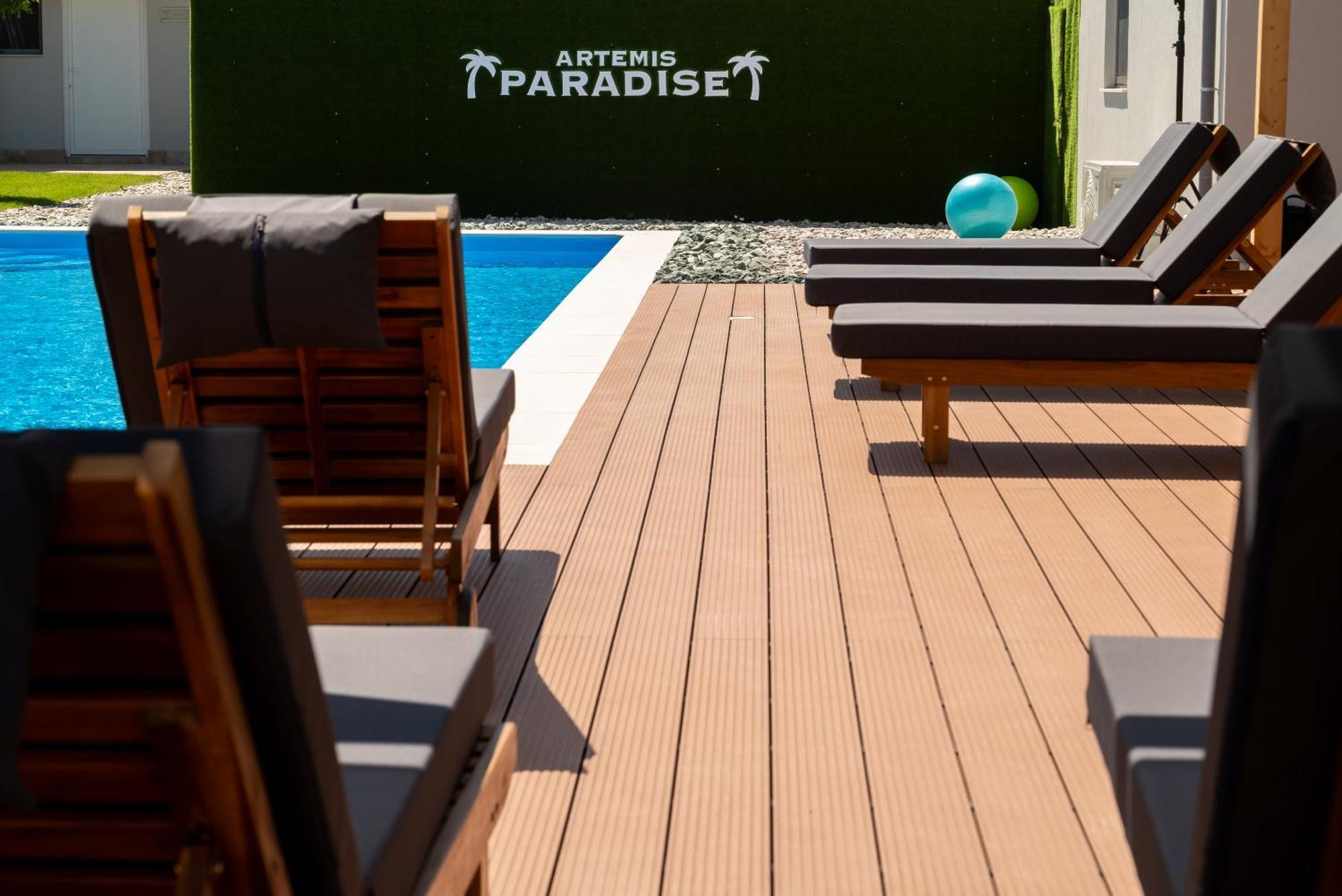 Paradise Apartments Artemida Екстериор снимка
